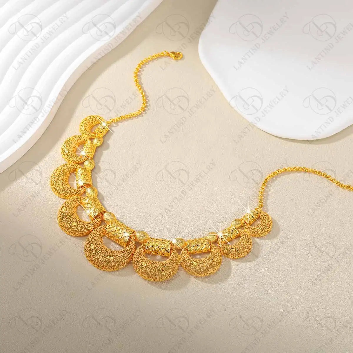 Floral Necklace & Earrings Set – Elegant Women Jewelry Gift Set UAE
