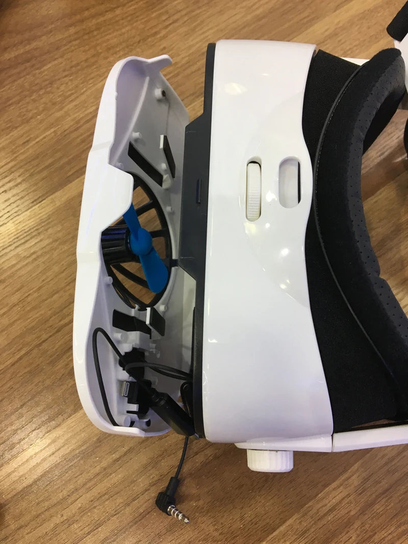 Shinecon Virtual Reality VR Glasses 3D Headset Viar Device Smart Helmet Lenses Goggle For Mobile Phone Cell Smartphone Headphone